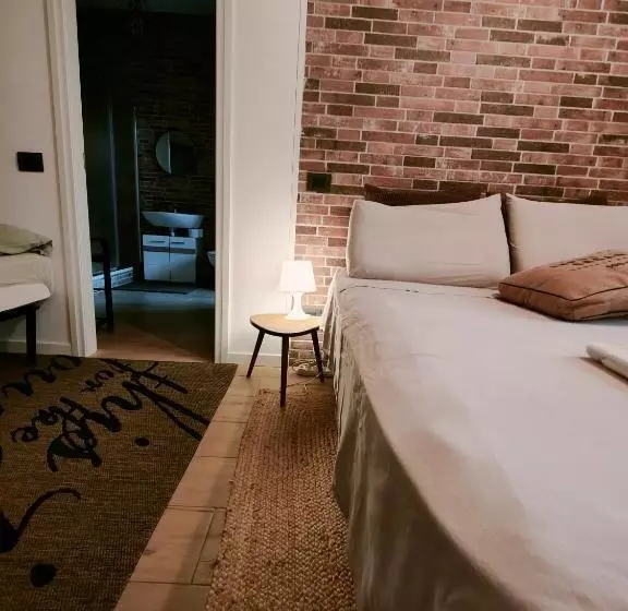 Majatalo Mc Flys Malpensa Airport