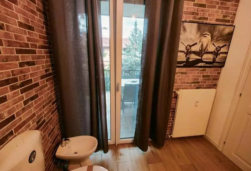 Majatalo Mc Flys Malpensa Airport