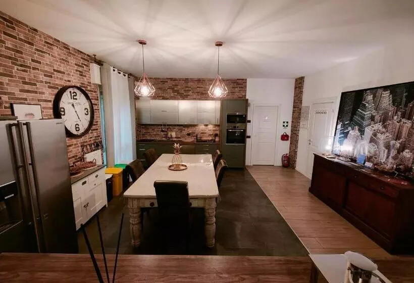 Majatalo Mc Flys Malpensa Airport