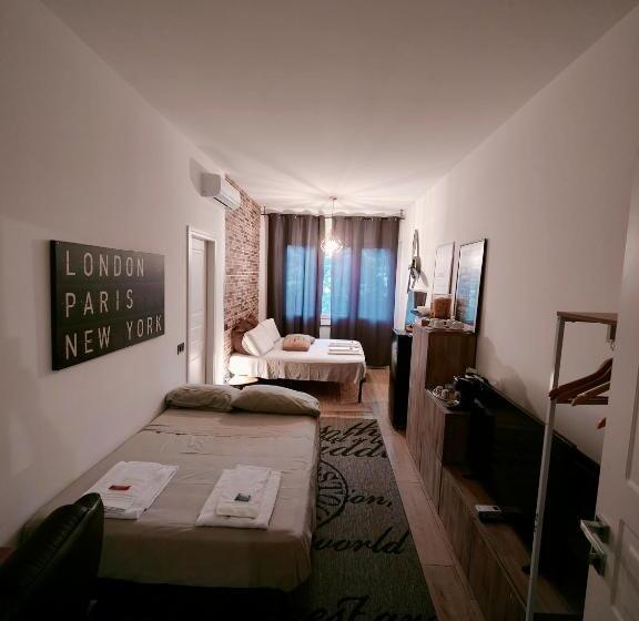 펜션 Mc Flys Malpensa Airport