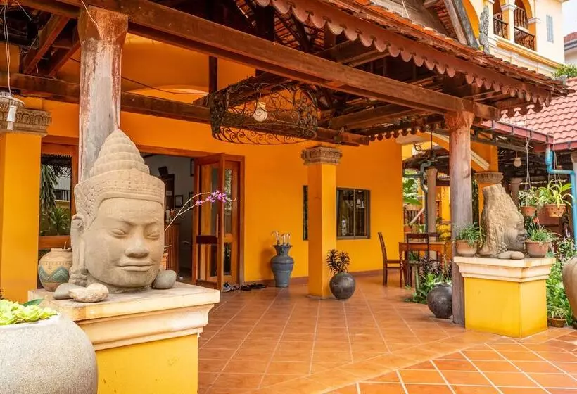 Den Hotel Totonou Siem Reap