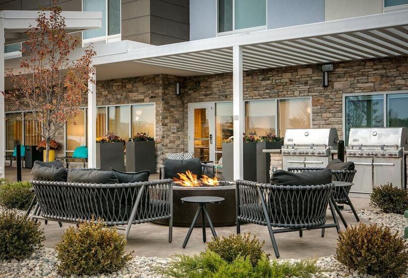 Hotel Towneplace Suites By Marriott Oconomowoc