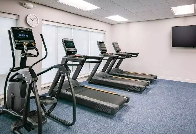 Hotelli Towneplace Suites By Marriott Oconomowoc