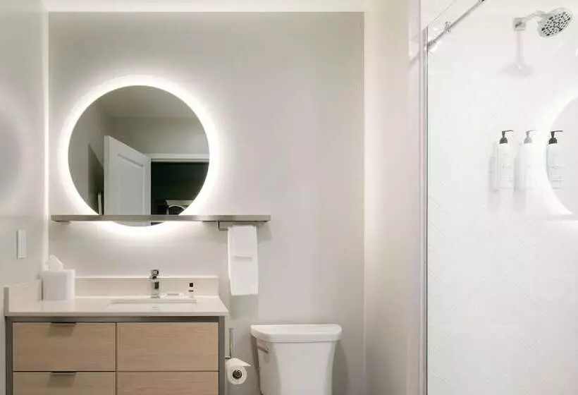 Hotelli Towneplace Suites By Marriott Oconomowoc