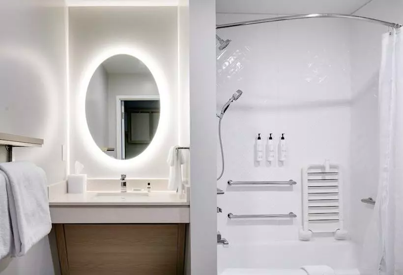 Hotelli Towneplace Suites By Marriott Oconomowoc