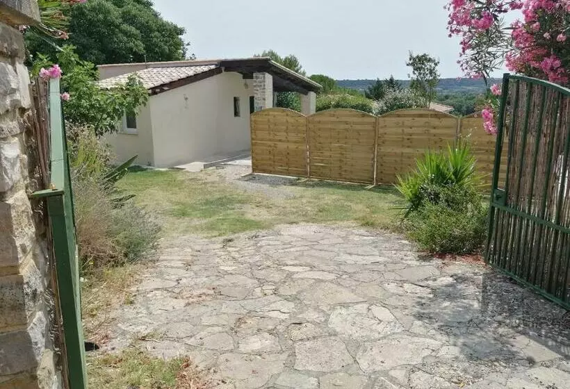 Petite Villa Avec Piscine Chauffée