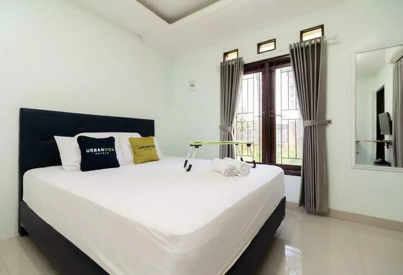 Urbanview Hotel Kampung Istal Megamendung Puncak By Reddoorz