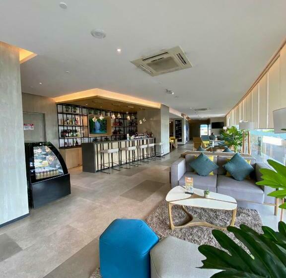 Aeon Towers Executive Suite 2br 18th Floor