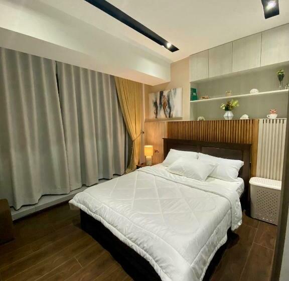 Aeon Towers Executive Suite 2br 18th Floor