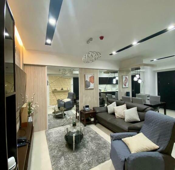 Aeon Towers Executive Suite 2br 18th Floor