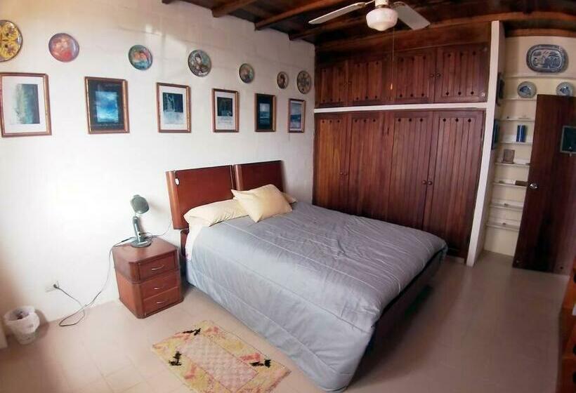 Casa De La Colina