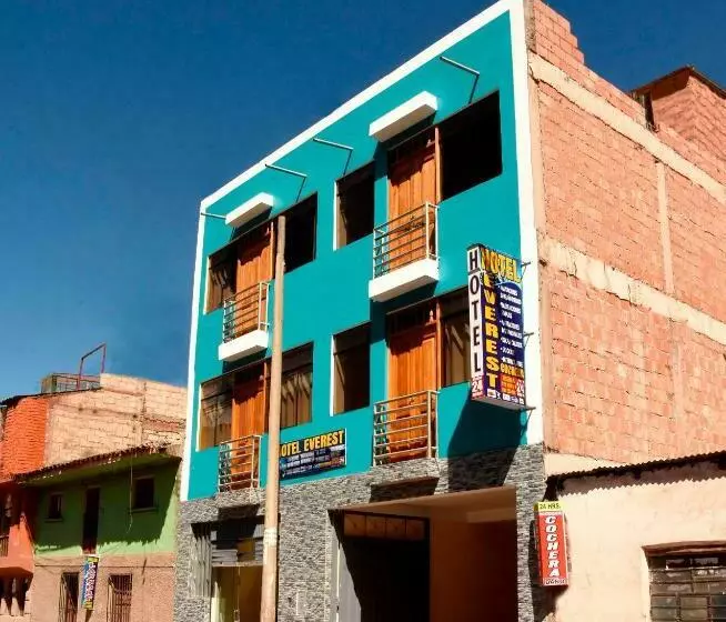 Otel Everest