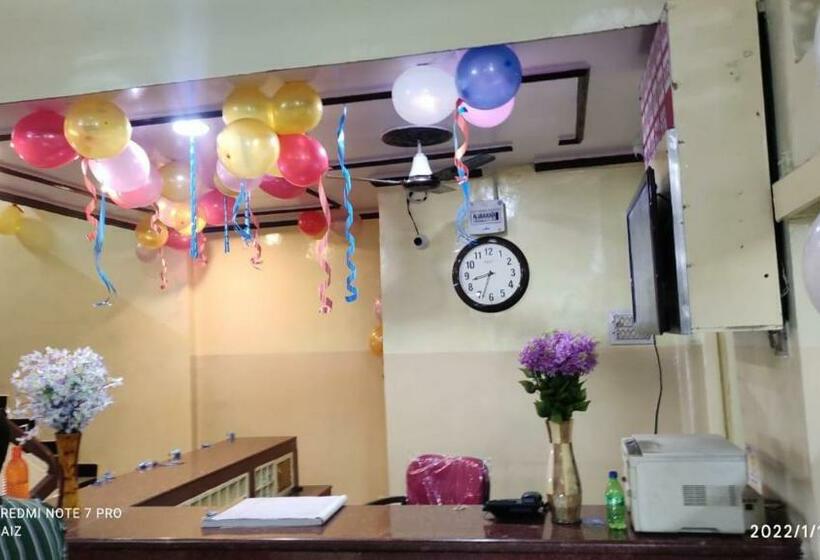 ホテル Kalpana Grand By Wb Inn