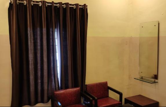 ホテル Kalpana Grand By Wb Inn