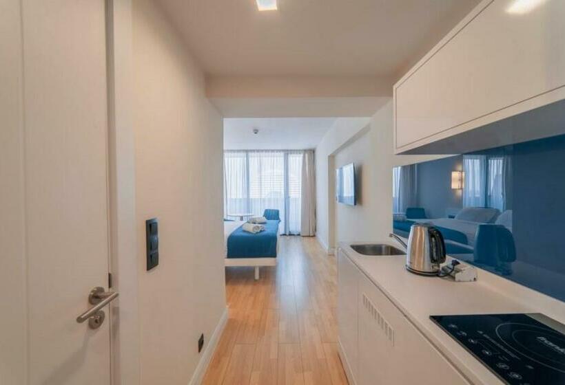 Orbi Twin Towers Aparthotel With Sea View