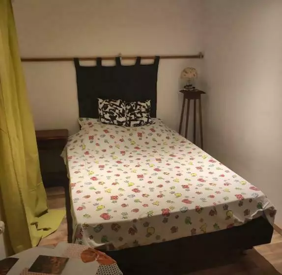 Petit Studio Au Calme Rénove A Nouveau