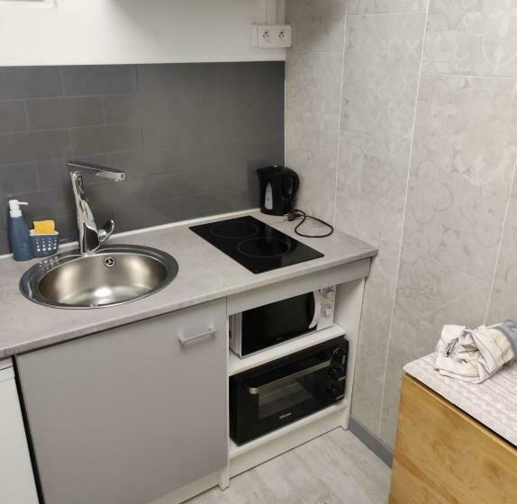 Petit Studio Au Calme Rénove A Nouveau