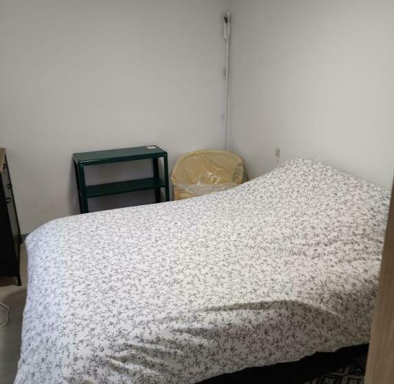 Petit Studio Au Calme Rénove A Nouveau