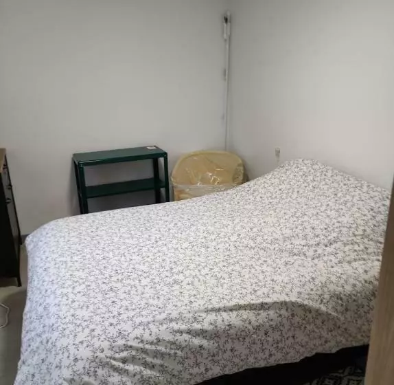 Petit Studio Au Calme Rénove A Nouveau
