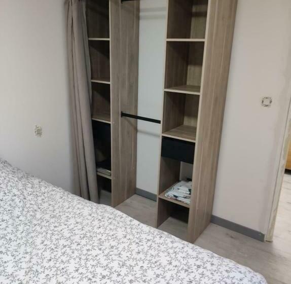 Petit Studio Au Calme Rénove A Nouveau