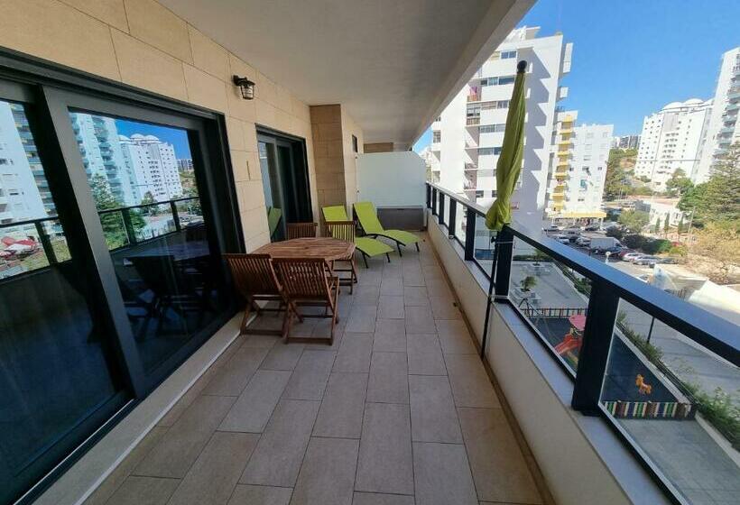 Apartamento Na Praia Com Estacionamento