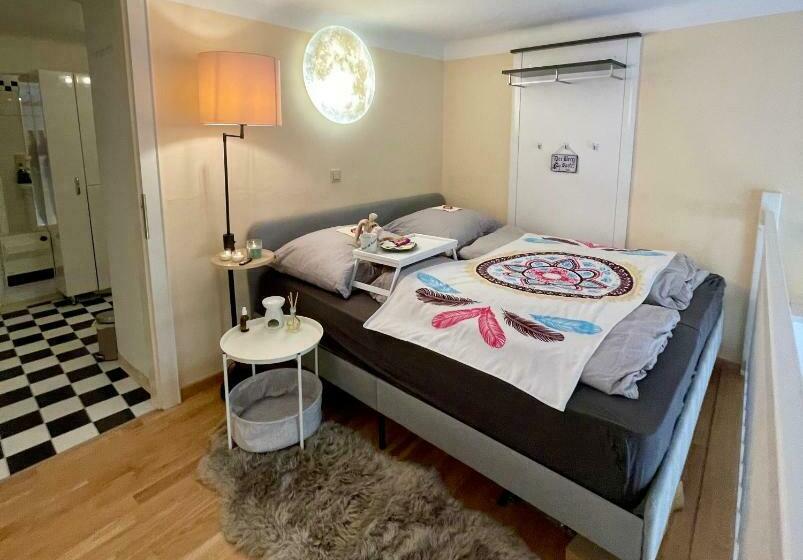 Cute, Quiet And Central   Self Check In