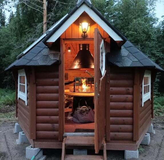 Himos Mökki/maatila + Kota + Palju / Ei Naapureita