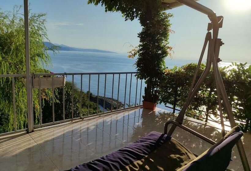 Kemer Köyü Kır Evi