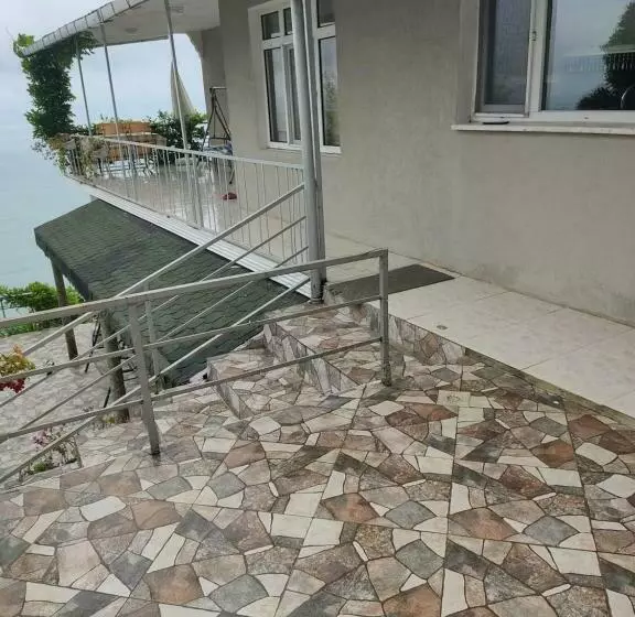 Kemer Köyü Kır Evi