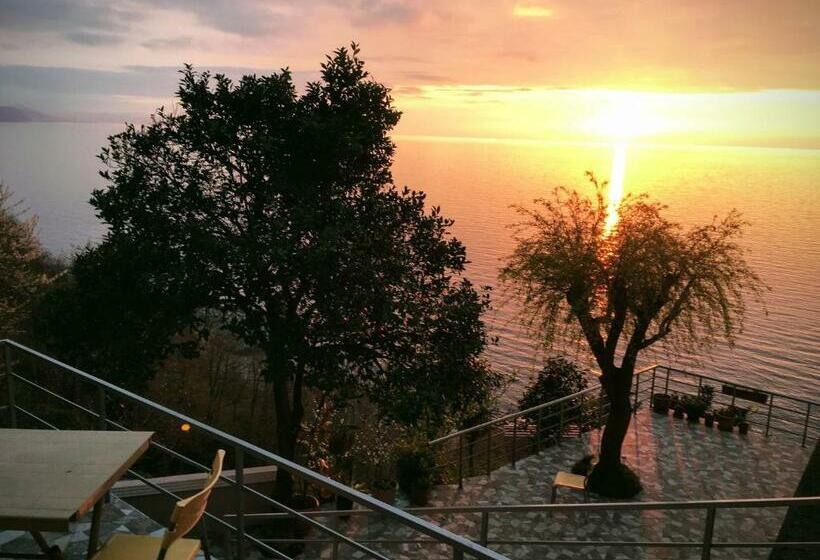 Kemer Köyü Kır Evi