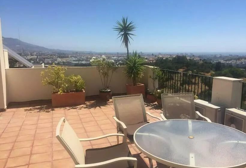 Lejlighed Med Fantastisk Udsigt Og Tæt På Sport