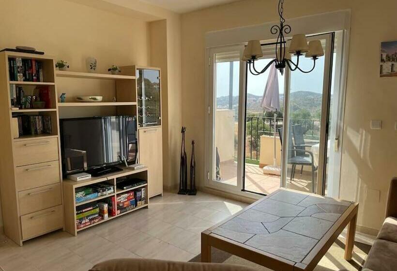 Lejlighed Med Fantastisk Udsigt Og Tæt På Sport