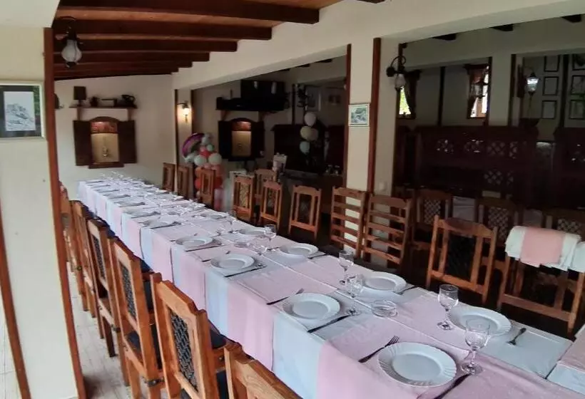 مُتل Pansion & Restoran Most