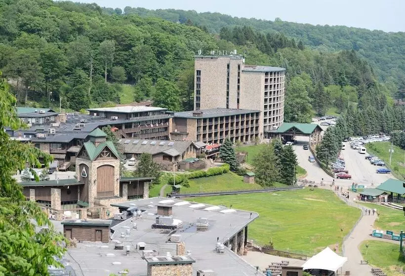 Slopeside Hotel By Seven Springs Resort