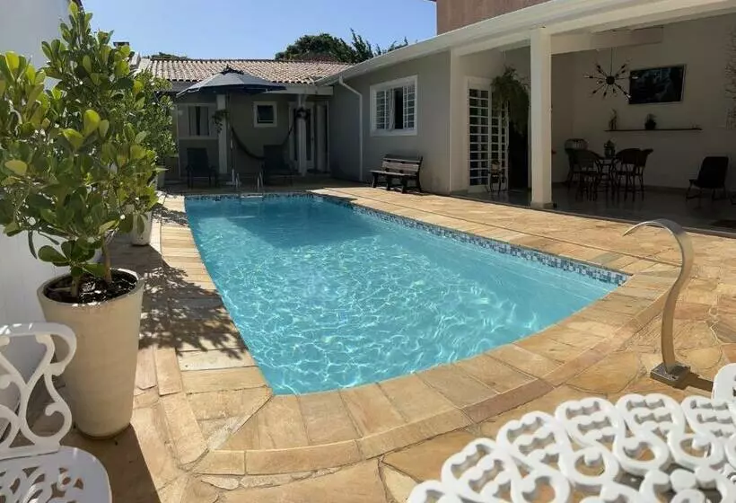 Casa Completa E Confortável Com Piscina, Churrasqueira, Wi Fi E Netflix   Excelente Localização Na C