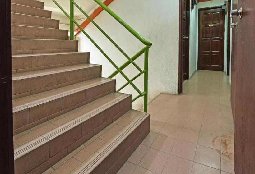 Hotel Oyo 90599 Villa De Rose