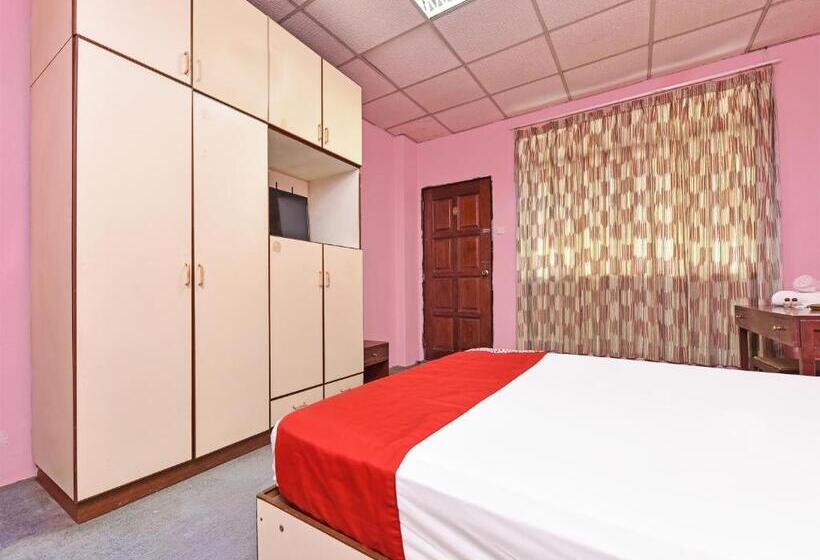 Hotel Oyo 90599 Villa De Rose