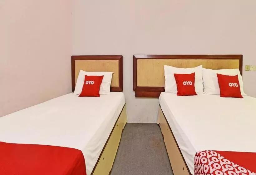 Hotelli Oyo 90599 Villa De Rose