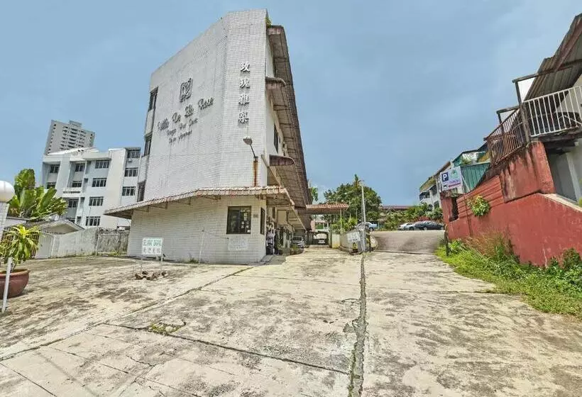 Hotelli Oyo 90599 Villa De Rose