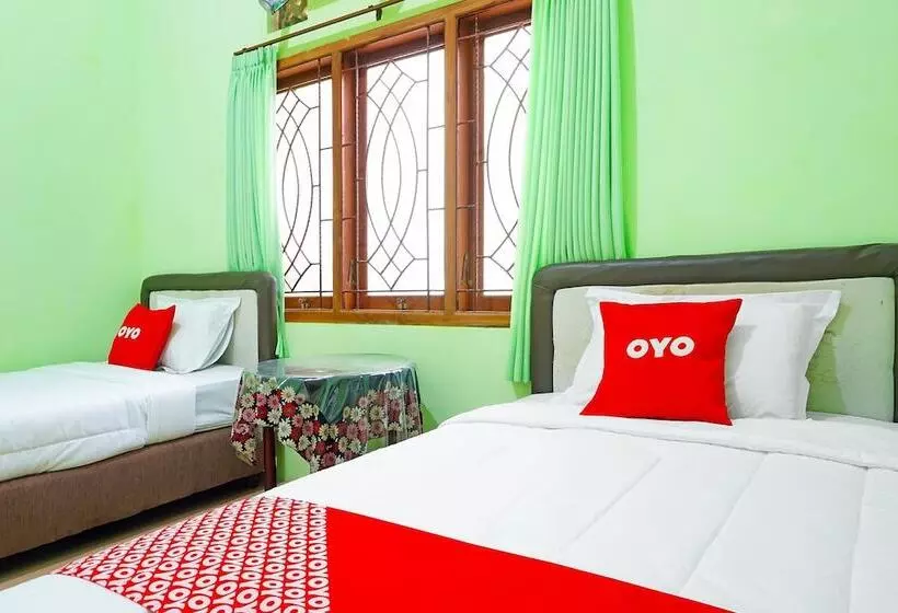 ホテル Oyo 91568 Trisna Srabah Resort Homestay & Resto
