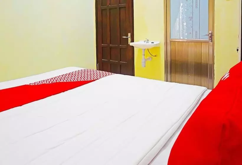 ホテル Oyo 91568 Trisna Srabah Resort Homestay & Resto