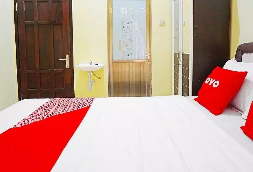 ホテル Oyo 91568 Trisna Srabah Resort Homestay & Resto