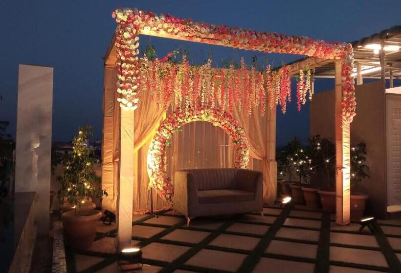 Hotel Mirana , Tinsukia