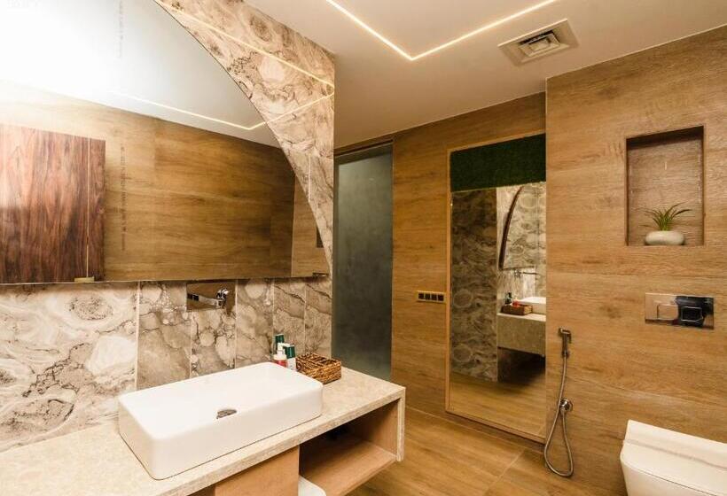 Hotel Mirana , Tinsukia