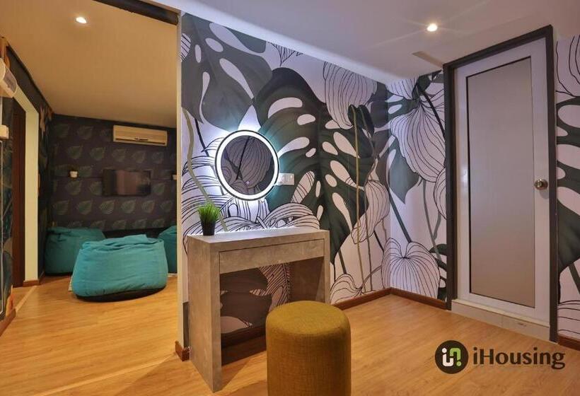 Trevor Hotel By I Housing