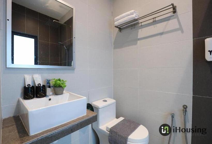 Trevor Hotel By I Housing