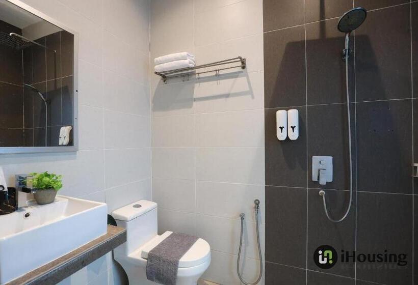 Trevor Hotel By I Housing