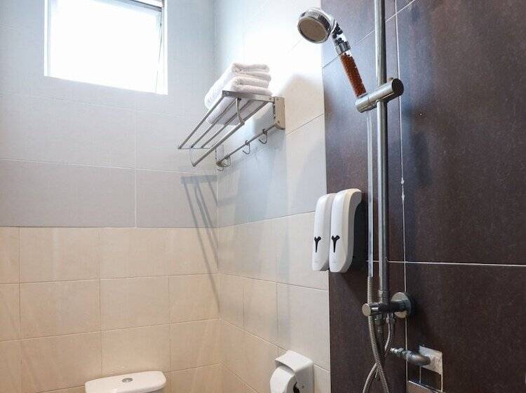 Trevor Hotel By I Housing