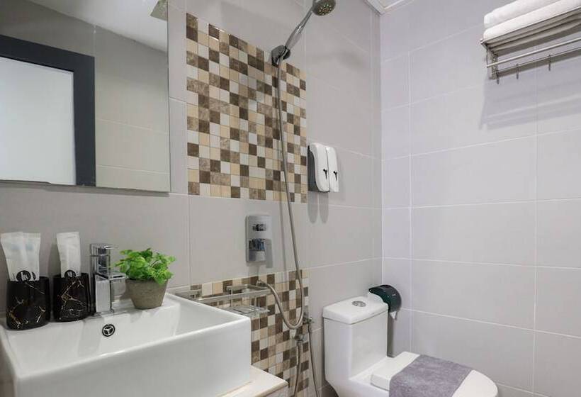 Trevor Hotel By I Housing