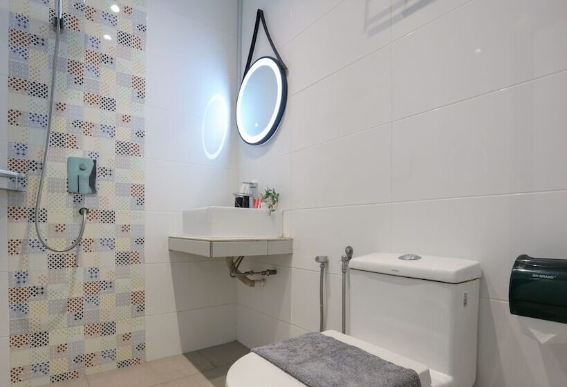 Trevor Hotel By I Housing